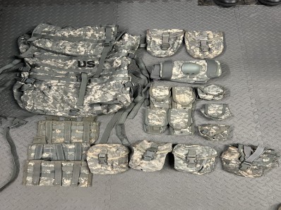 SURPLUS LOT ACU Military MOLLE II Pouches- Mags/IFAk/elbow Pads/triple mag pouches**NO RESERVE**NO CC FEES****